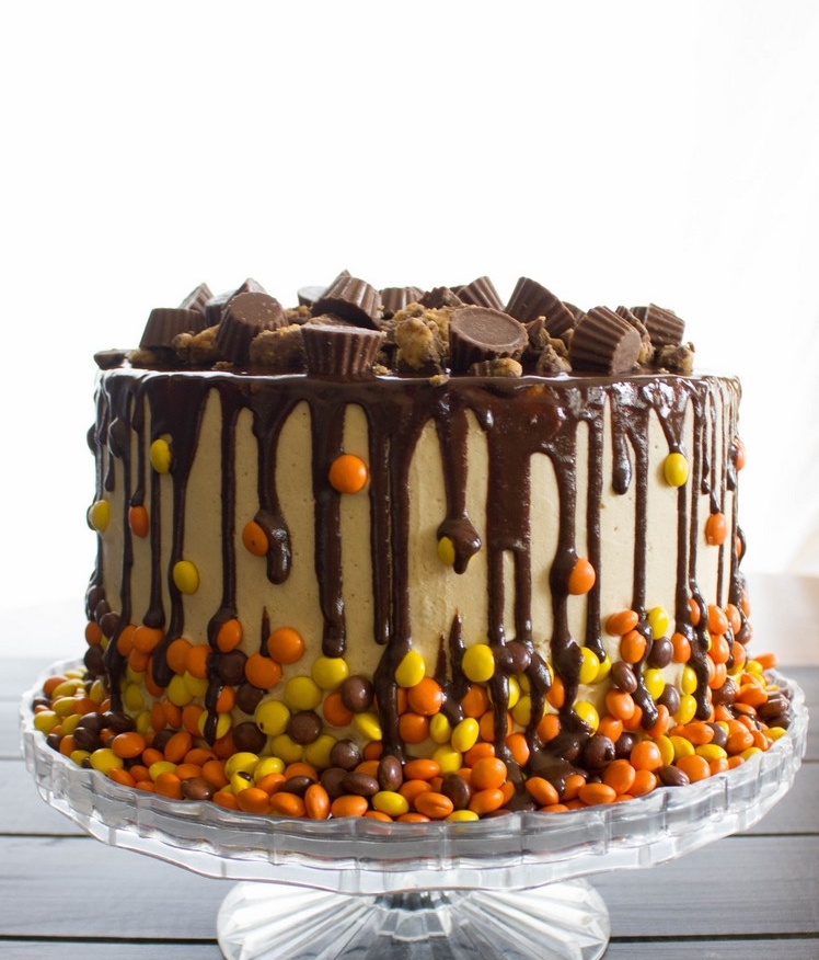 drip cake recette idé déco gâteau chocolat bonbons M&M