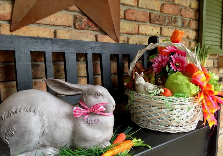décoration de Pâques extérieur à faire soi-même lapin et panier de Pâques