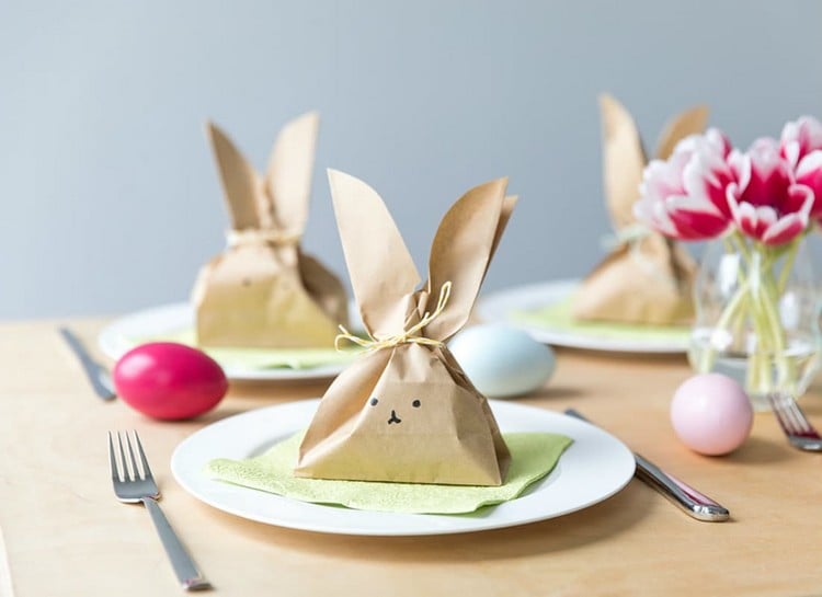 emballage œuf de Pâques en papier lapin