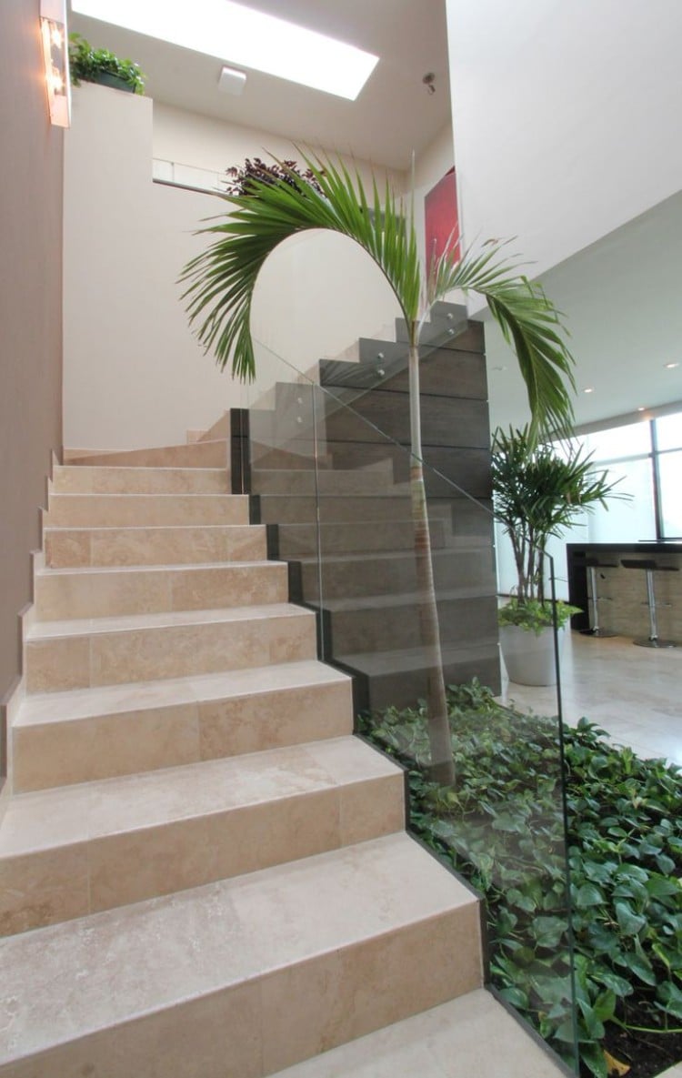 escalier moderne intérieur design béton verre modèle espace extérieur