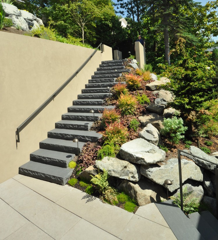 escalier moderne intérieur modèle extérieur béton idée aménagement jardin plusieurs niveaux
