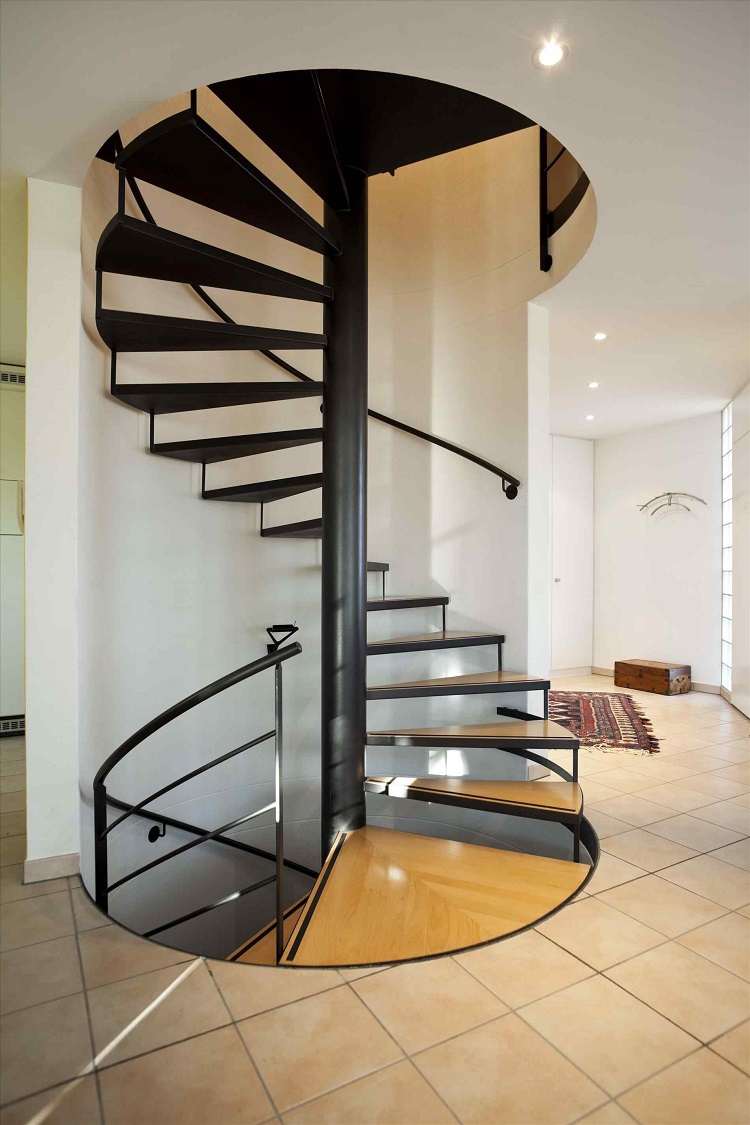 escaliers en colimaçon coulissants idée gain place design intérieur contemporain