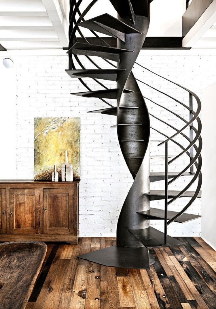 escaliers en colimaçon idée adopter grande surface maison super moderne design bois