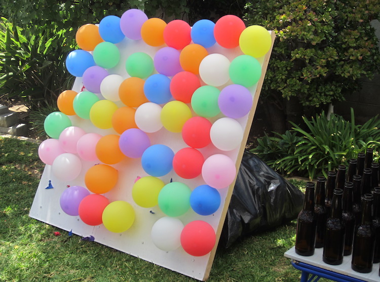 flèchettes ballons activité enfants de plein air décoration pour anniversaire