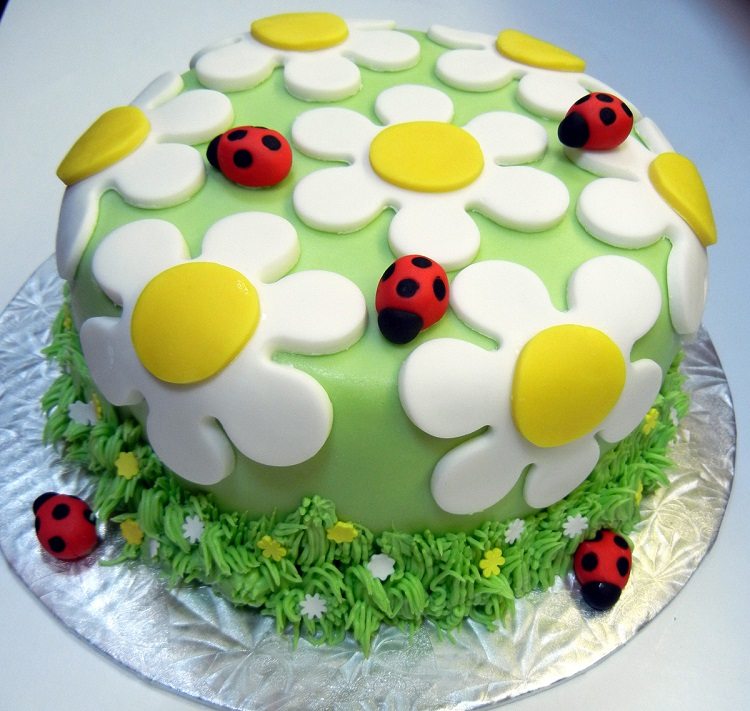 Gateau Printemps Realisez Une Decoration Geniale A L Aide De Nos Idees