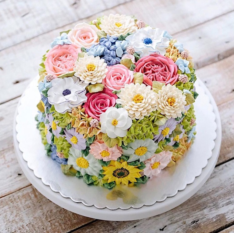 gâteau printemps déco florale