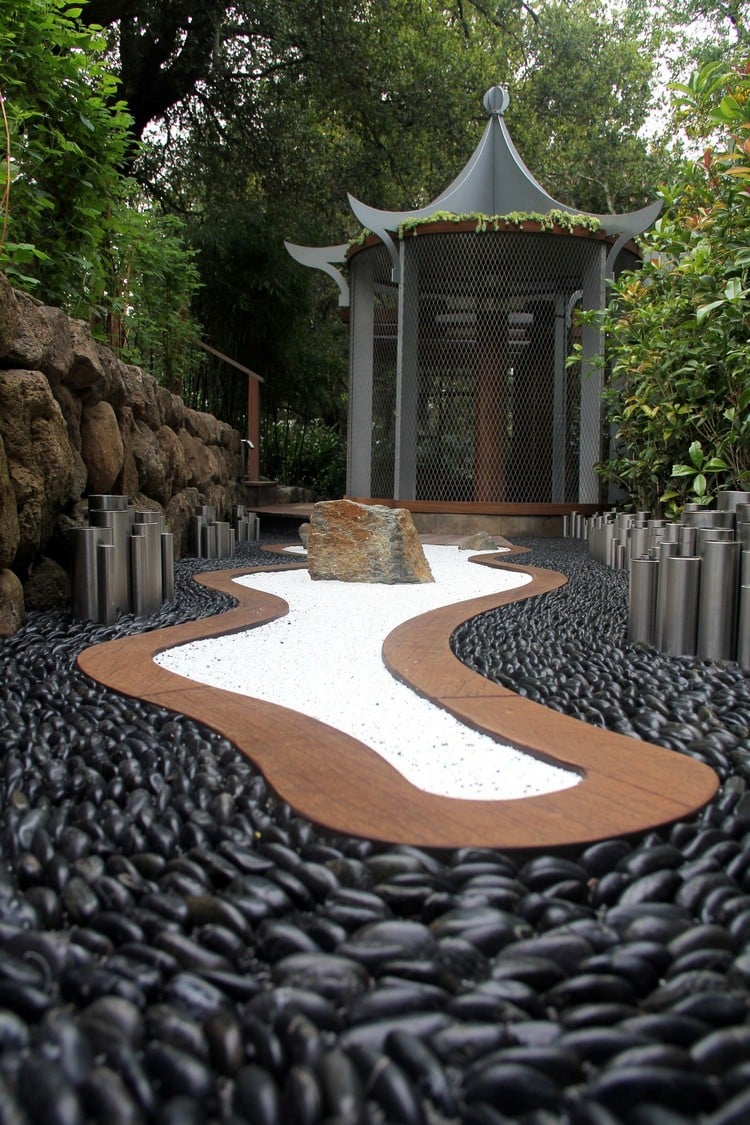 jardin japonais zen privilégiant matériaux naturels liaison culture nippone