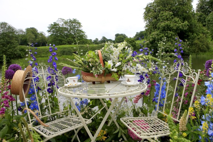 jardin romantique meubles vue splendide