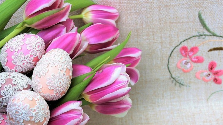 images de Pâques à télécharger tulipes œufs pascals