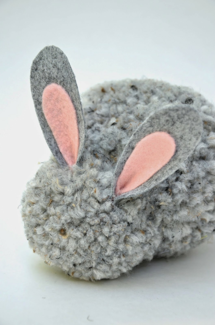 lapin de Pâques laine tutoriel fabrication facile idée bricolage famille