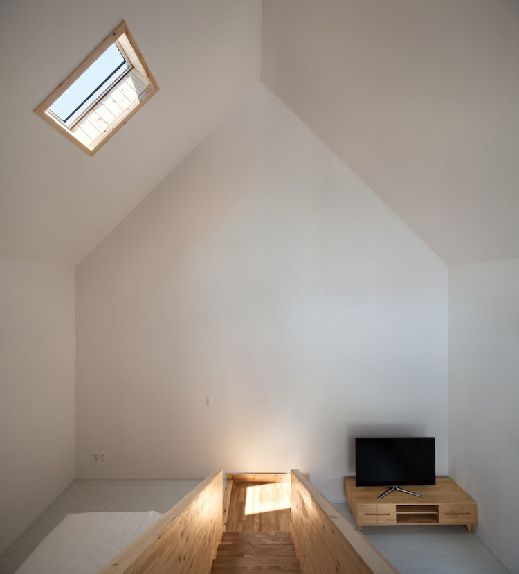 minimalisme japonais deco bois blanc meuble tv bas baomaru house coree sud