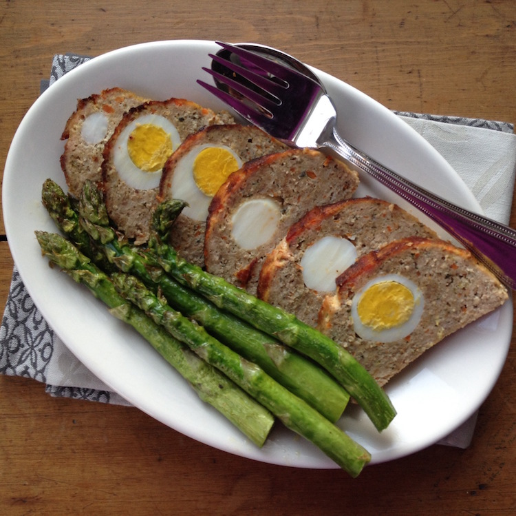 pate de paques farce viande hachee oeufs durs asperges