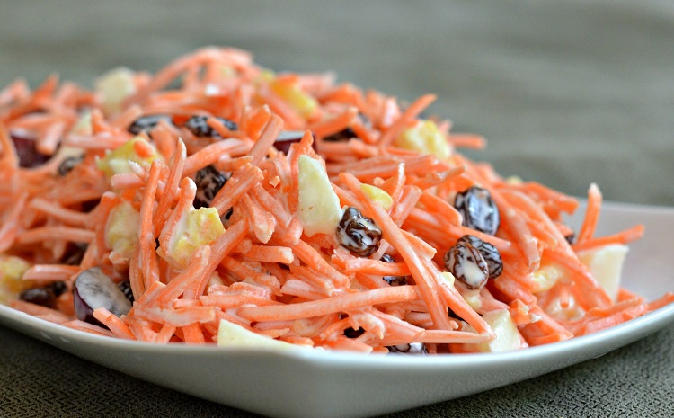 recette avec carottes salade printanière facile noix raisins yaourt