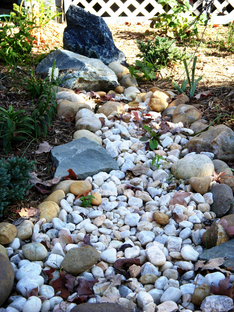 ruisseau sec utilisation des pierres