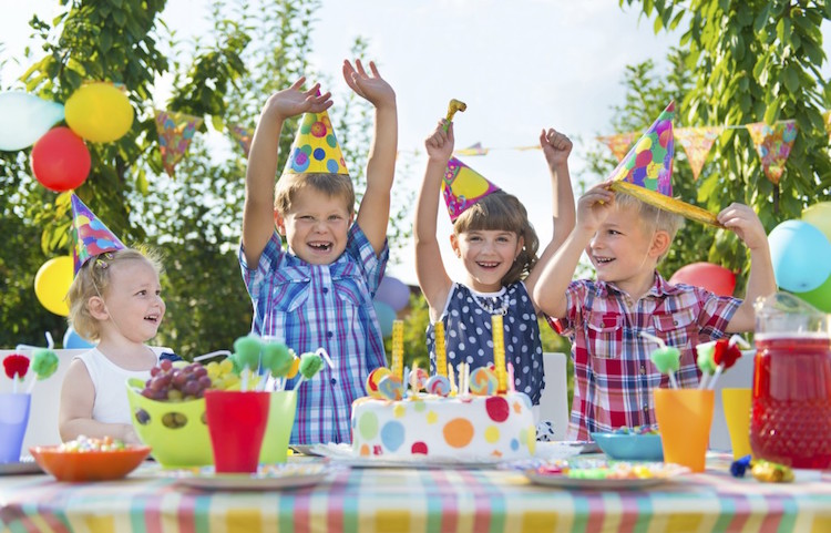 Décoration pour anniversaire enfant en 60+ idées pour une fête de plein air