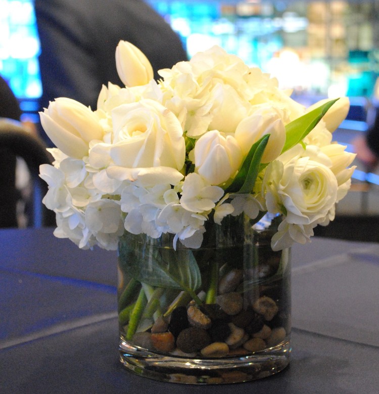 déco de table printemps fleurs blanches mariage