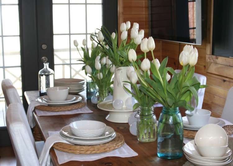 déco de table printemps jolies tulipes blanches