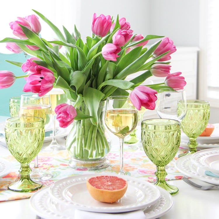 déco de table printemps tulipes roses centre de table