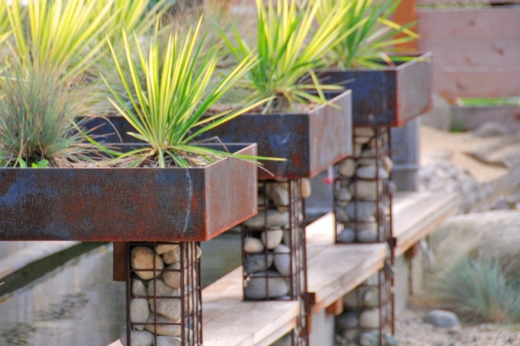 déco style industriel idées objets décoratifs métal pierres pour jardin