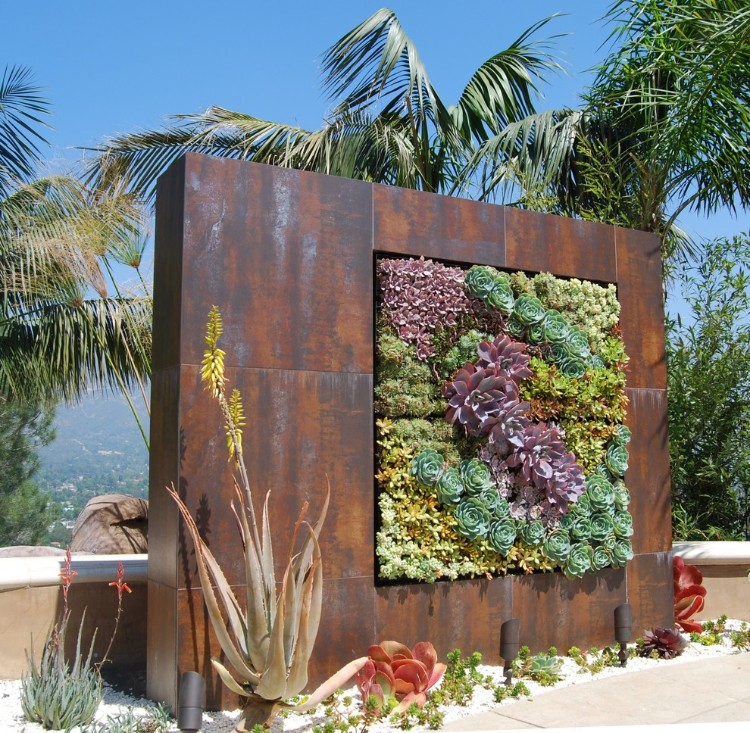 déco style industriel jardin artistique mur végétalisé sur mesure en fer