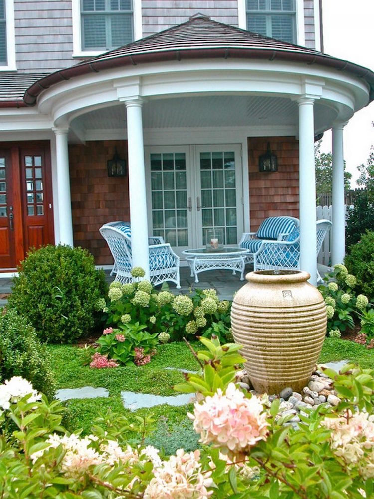 fontaine exterieure jarre argile deco jardin porche