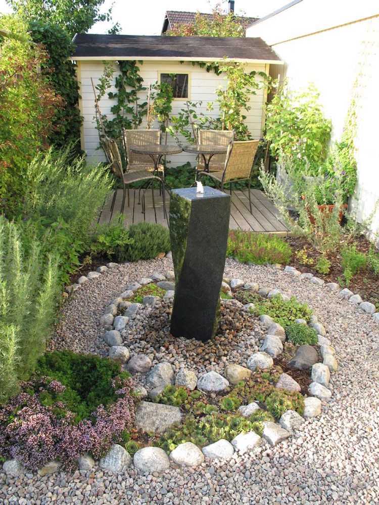 fontaine exterieure moderne deco jardin pierres patio bois