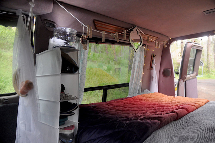 fourgon aménagé en camping-car pas cher et fonctionnel