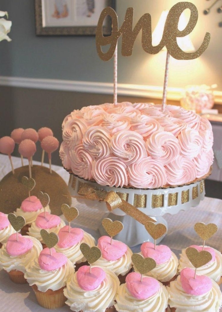 gâteau anniversaire petite fille 1 an meilleure idée cake design petits cupcakes succulents