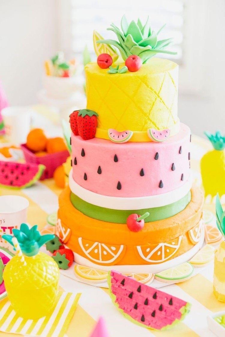 gâteau anniversaire petite fille 2 ans idée cake design original