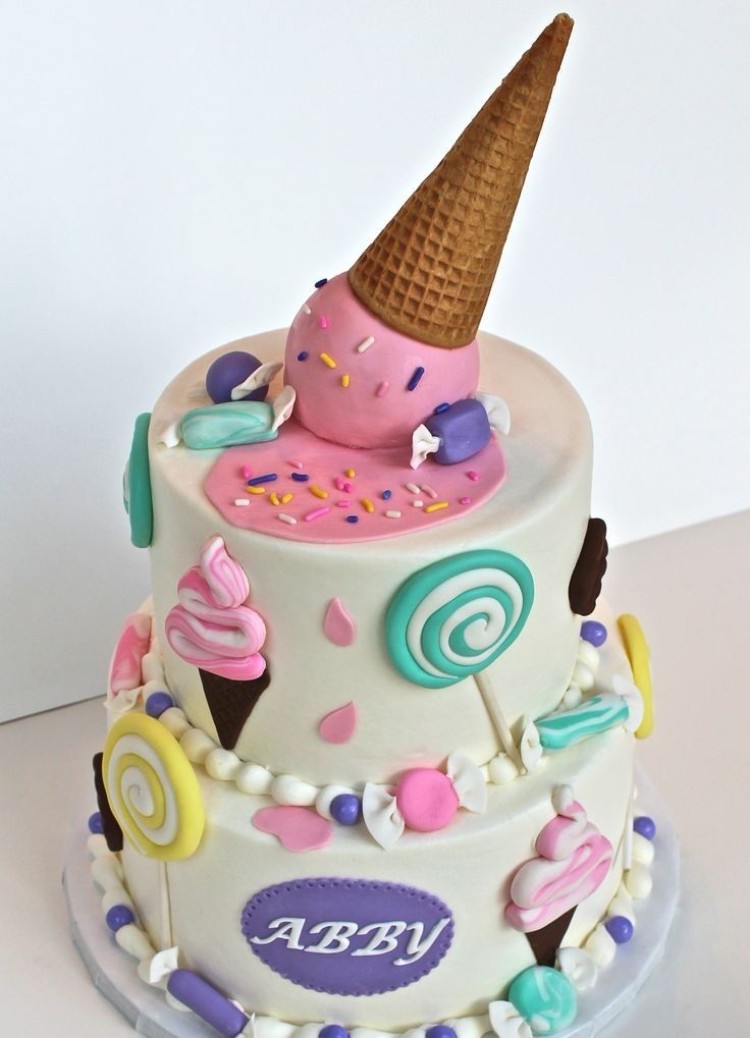 gâteau anniversaire petite fille design époustouflant