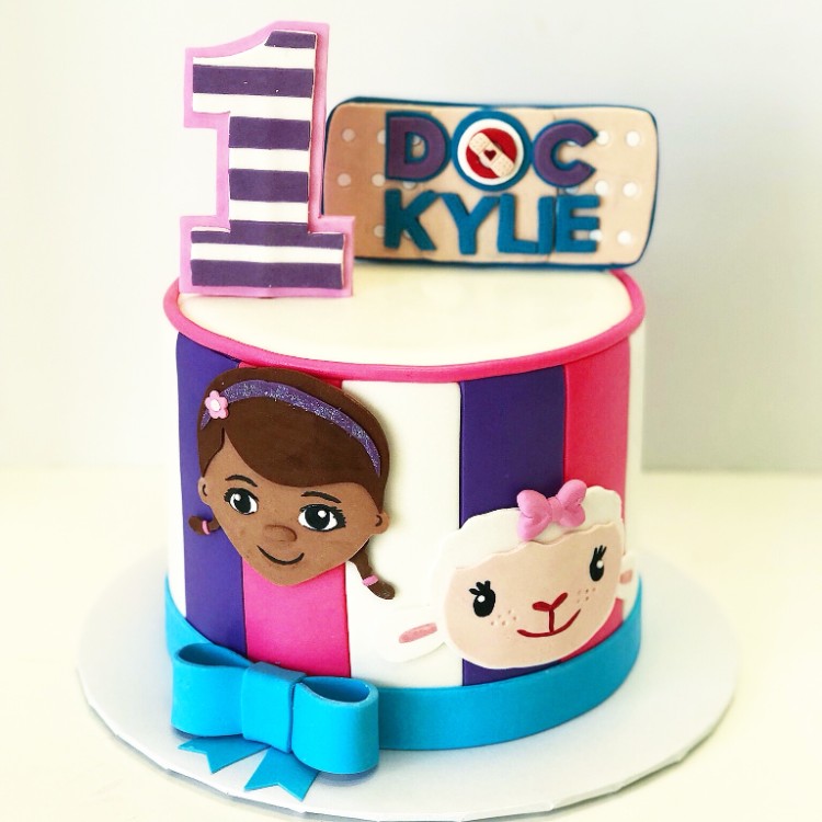 gâteau anniversaire petite fille inspiré dessin animé top idées déco cake