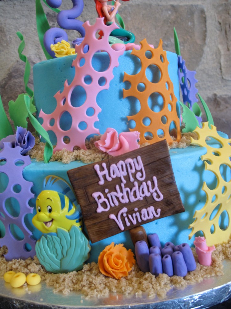 gâteau anniversaire petite fille inspiré petite sirène Ariel