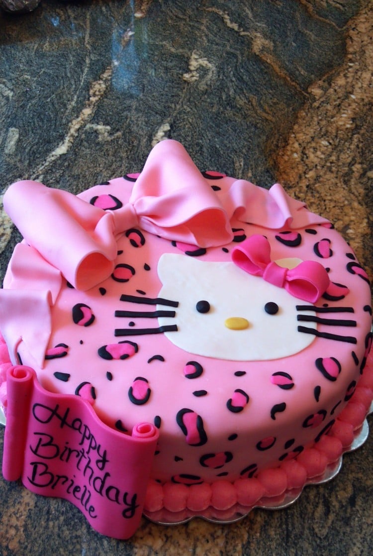 gâteau anniversaire petite fille motif Little Kitty cake design fait maison