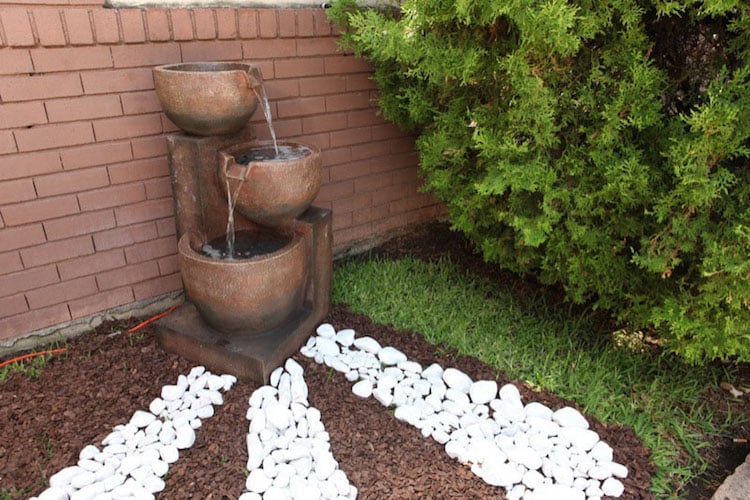 idee fontaine exterieure deco petit jardin