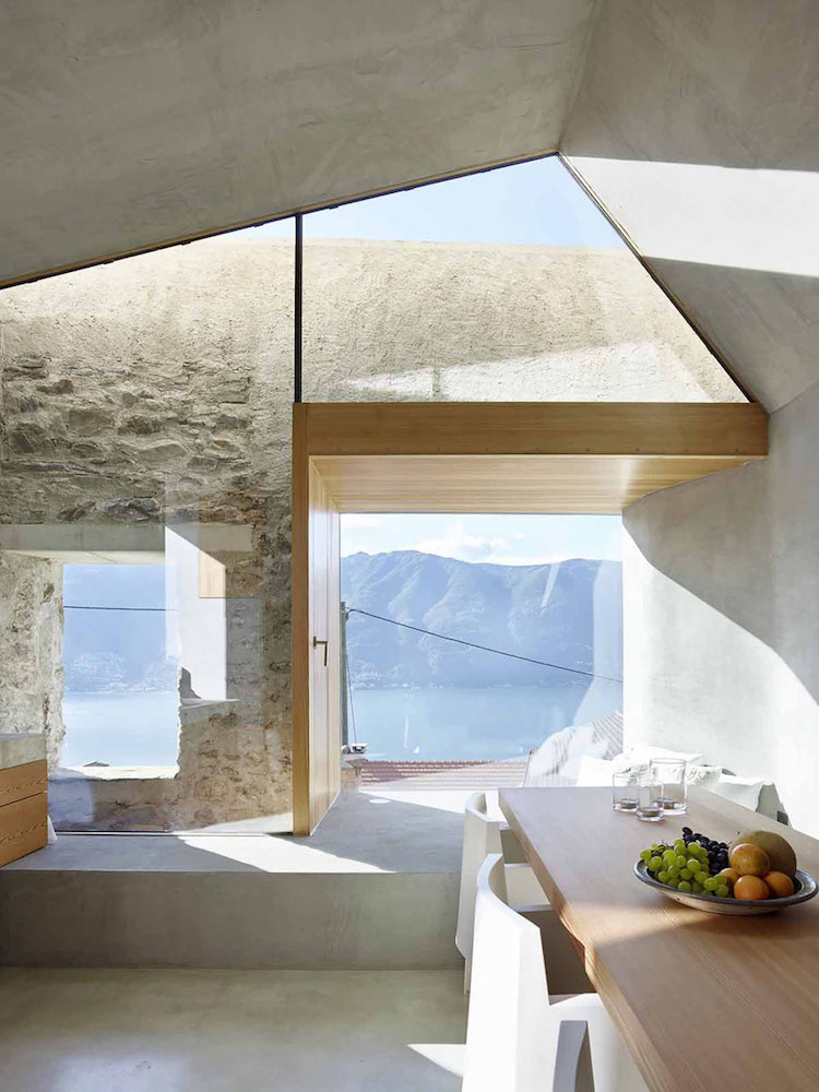 matériaux de construction authentiques et modernes- maison à Caviano en Suisse