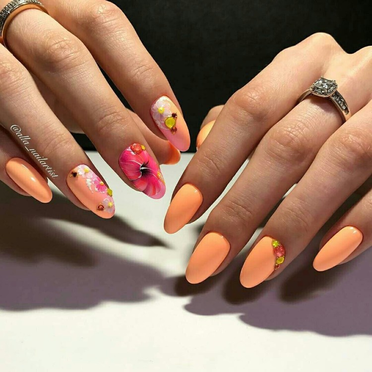 nail art été orange fleurs fantastiques