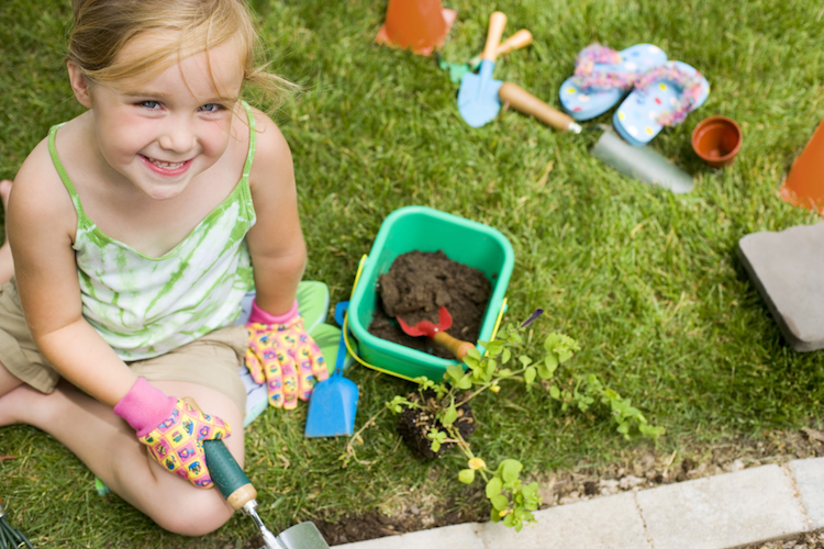 outils de jardinage pour enfants