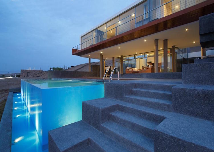 piscine transparente marches jardin beton
