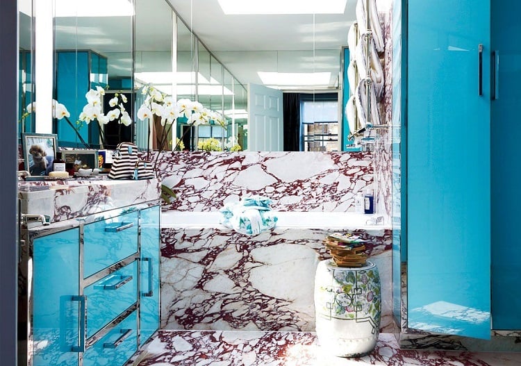 salle de bain en marbre bleu look tendance salle eau personnalisée design sur mesure