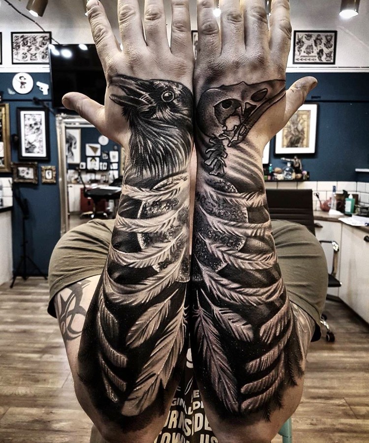 tatouage homme bras avant bras oeuvre art magnifique dessins corporels