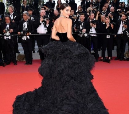 Camila Coelho festival de Cannes 2018 robe bal noire haut couture