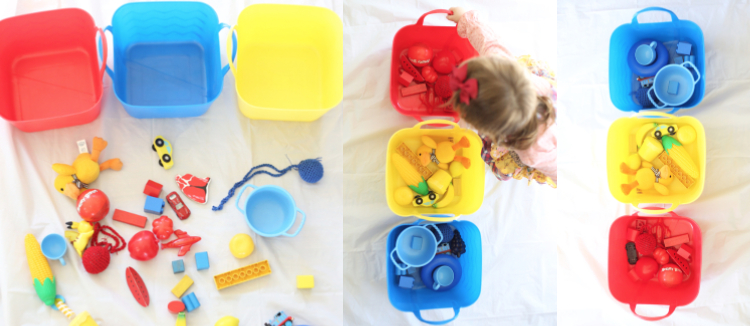 activités enfants maternelle maison- trier les jouets dans des paniers par couleur