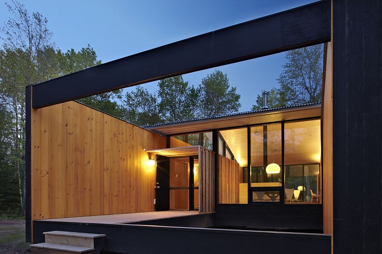 cloison en bois extérieure et intérieure cabane moderne