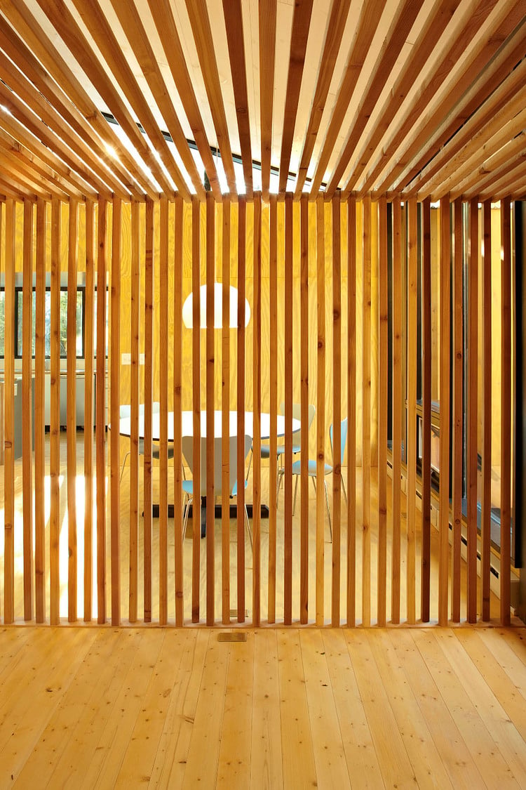 cloison en bois intérieure moderne en bois