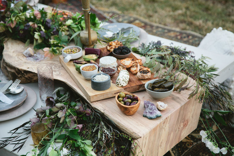 comment dresser un buffet pour mariage bohème chic