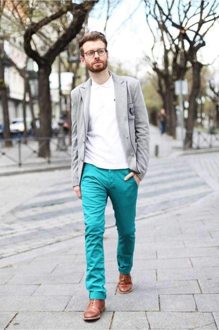 comment marier les couleurs pour s'habiller homme trois couleurs pantalon bleu vert blazer gris chemise blanche