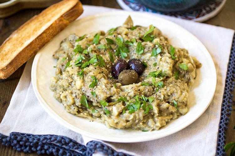 cuisine grecque caviar aubergines olives fromage Feta recette traditionnelle