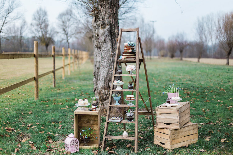 décor séance photo pour mariage bohème champêtre chic ou vintage