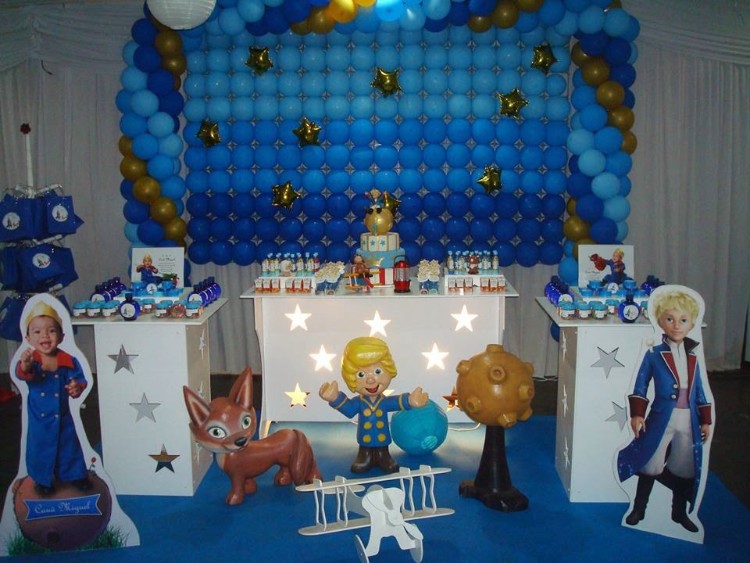 déco anniversaire 1 an Le Petit Prince étoiles