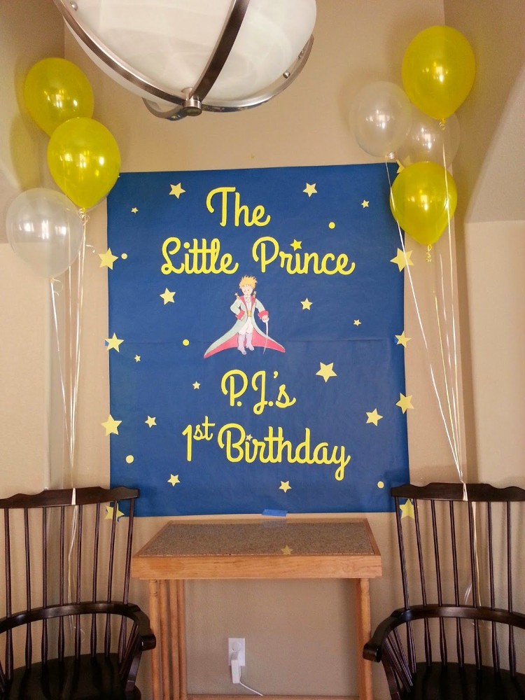 déco anniversaire 1 an ballons jaunes Le Petit Prince